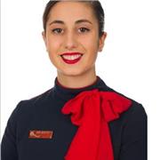 Estudiante con certificado de inglés para impartir clases de refuerzo a niños